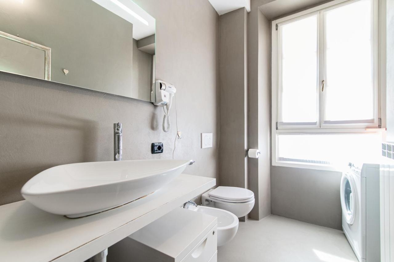 Orange Suite - The House Of Travelers Como Buitenkant foto