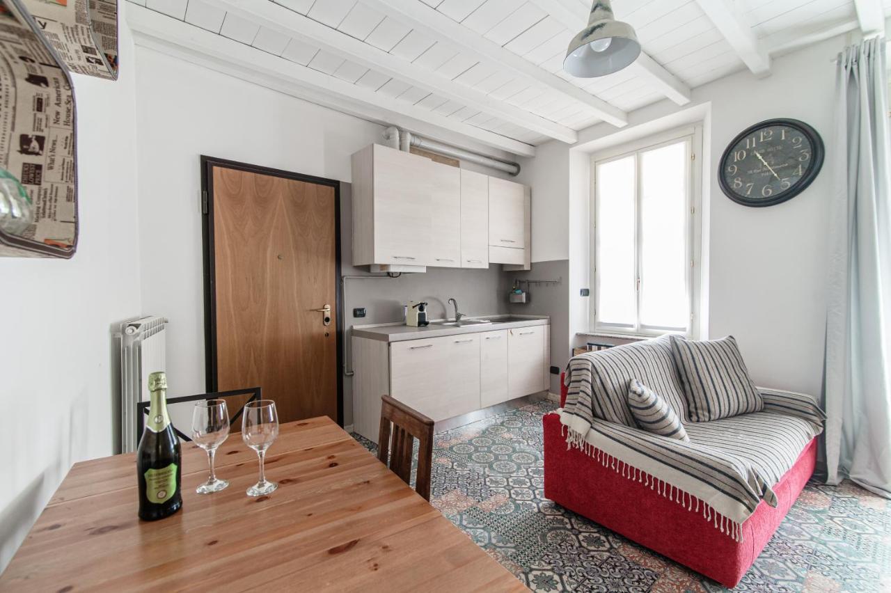 Orange Suite - The House Of Travelers Como Buitenkant foto